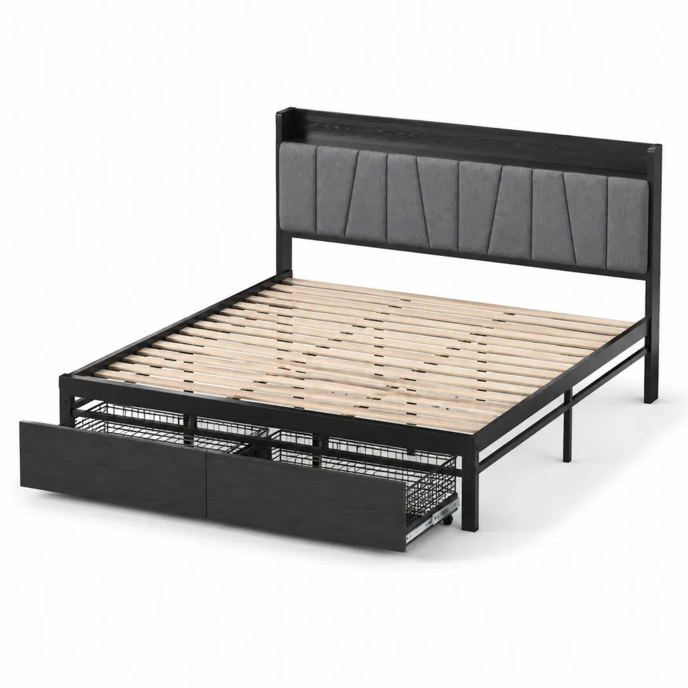Doppelbett mit Metallrahmen, Holzlatten und gepolstertem Kopfteil in Schwarz